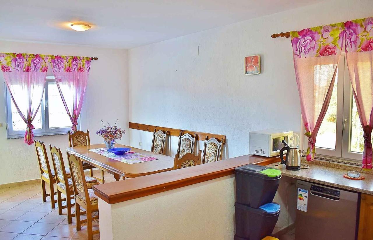 Apartment In Lopar/Insel Rab 17739 Ngoại thất bức ảnh