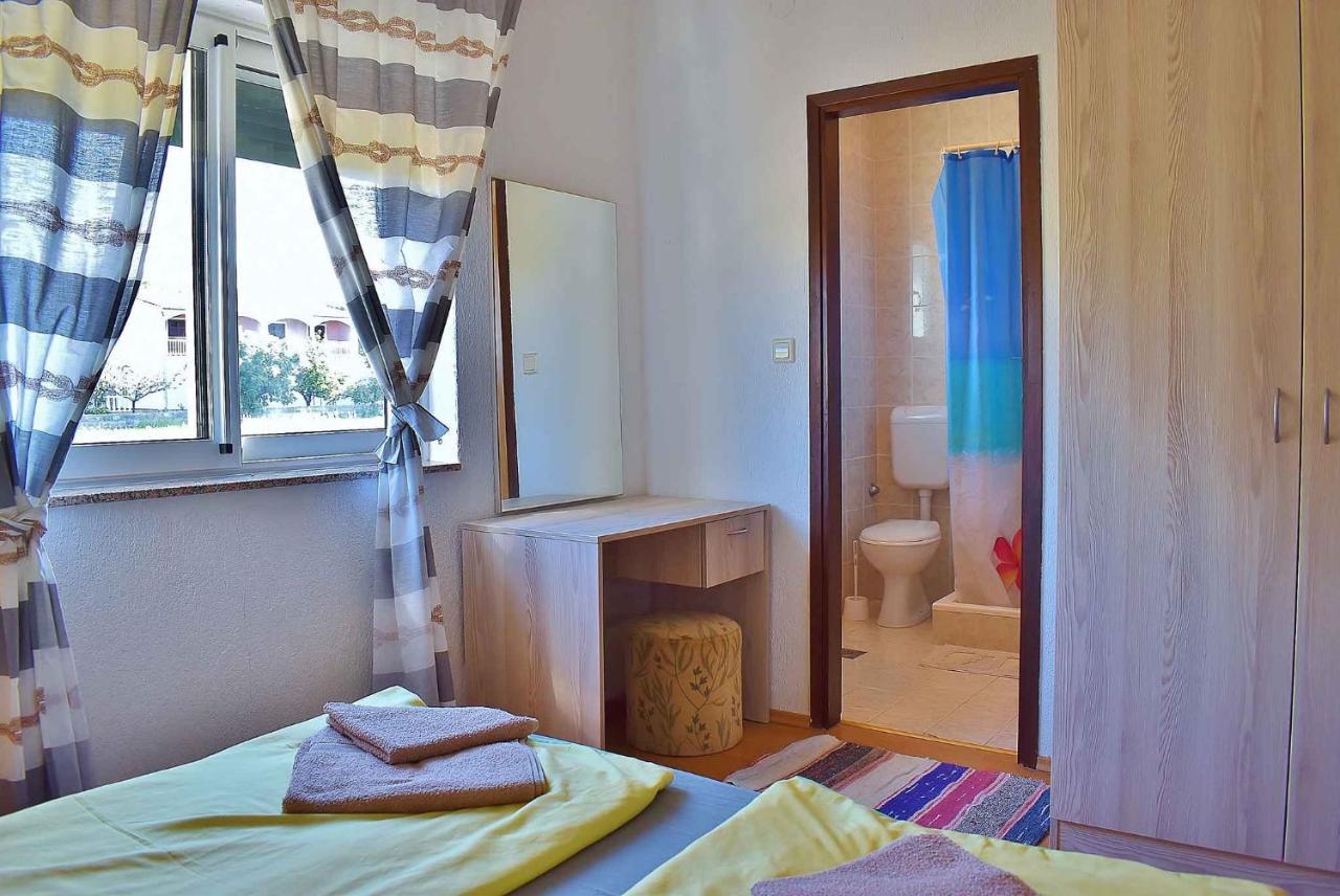 Apartment In Lopar/Insel Rab 17739 Ngoại thất bức ảnh